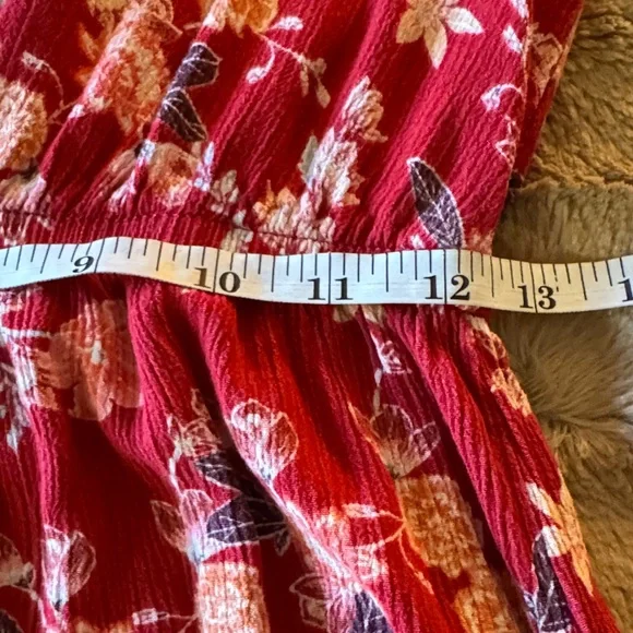 Davina Red Floral Midi Dress - Picture 6 of 8